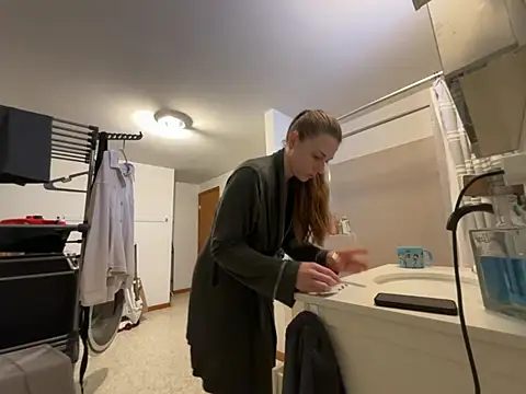 MissSwitch online show from 20, 1, 2025