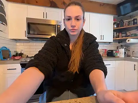 MissSwitch online show from 13, 2, 2025