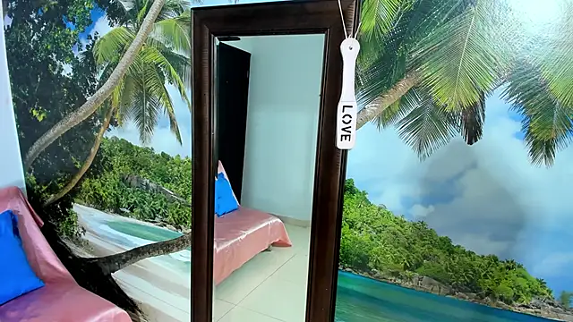 Mieldeluna online show from 4, 1, 2025