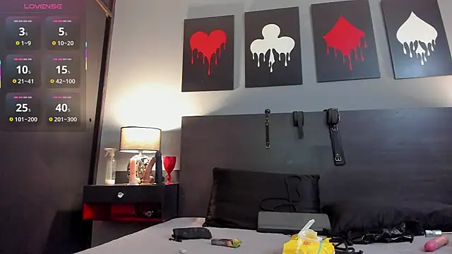 Samantha Mouret online show from 18, 12, 2025