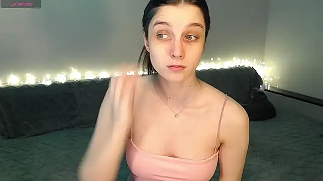 Abigail Wills online show from 20, 11, 2025