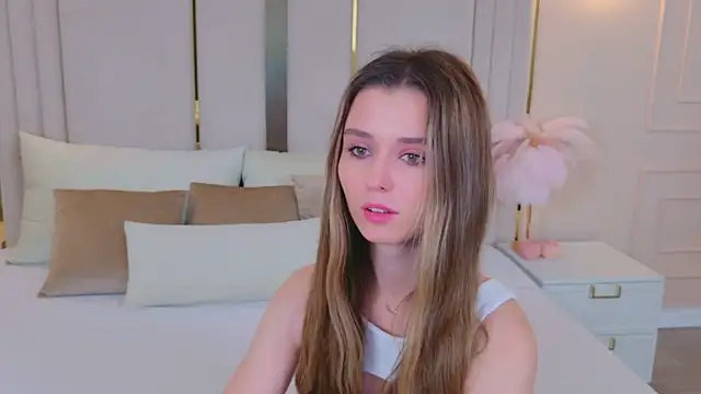 MarybethSnow online show from 30, 11, 2025