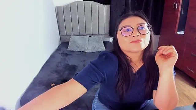 lorymoon online show from 3, 2, 2025