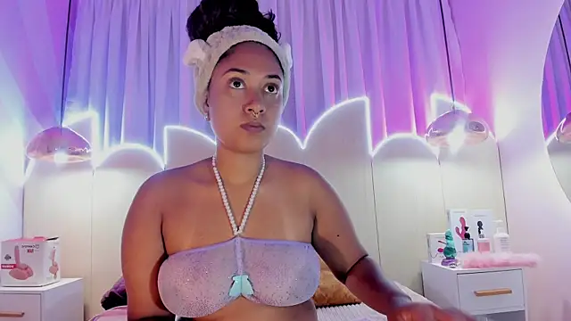 Laurentdupont04 online show from 6, 10, 2025