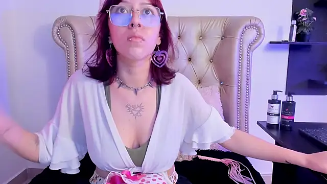 AlexaFoxy18 online show from 18, 1, 2025