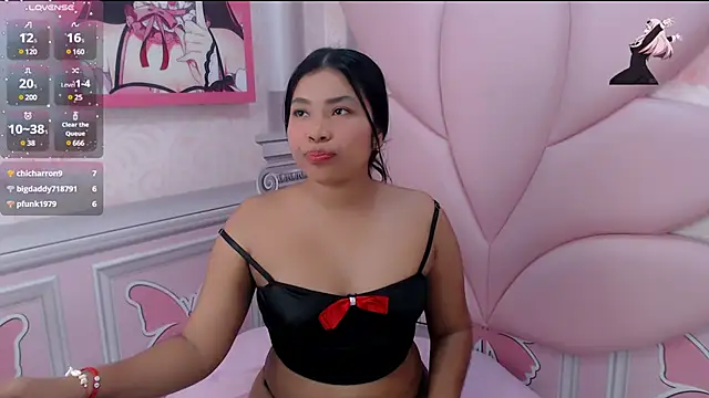 Snapshot of lauren_sofia19 chatting on 11, 12, 2024 lauren sofia19 online show from 11, 12, 2024