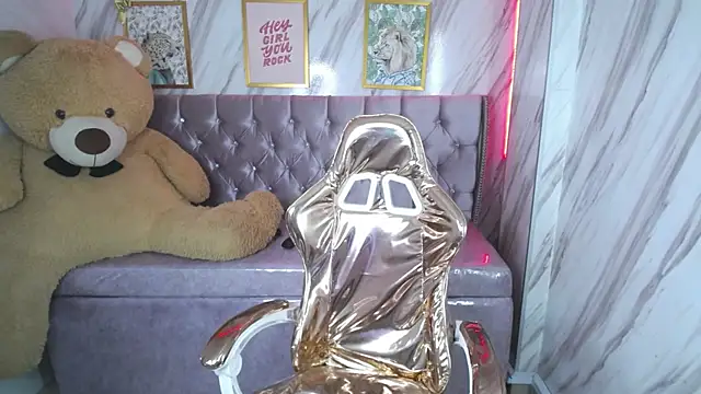 Laia angel b online show from 18, 1, 2025