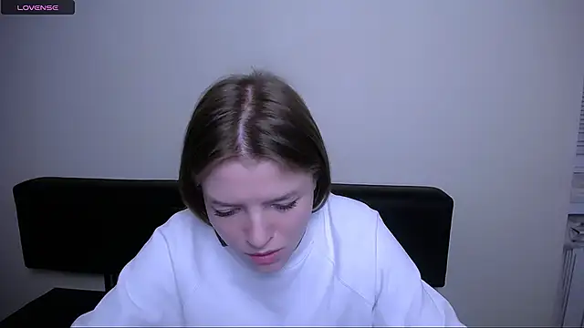 Snapshot of MissOliviaa_ chatting on 10, 12, 2024 MissOliviaa online show from 10, 12, 2024