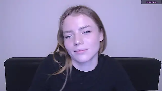 Snapshot of MissOliviaa_ chatting on 15, 12, 2024 MissOliviaa online show from 15, 12, 2024