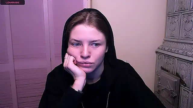 Snapshot of MissOliviaa_ chatting on 21, 12, 2024 MissOliviaa online show from 21, 12, 2024