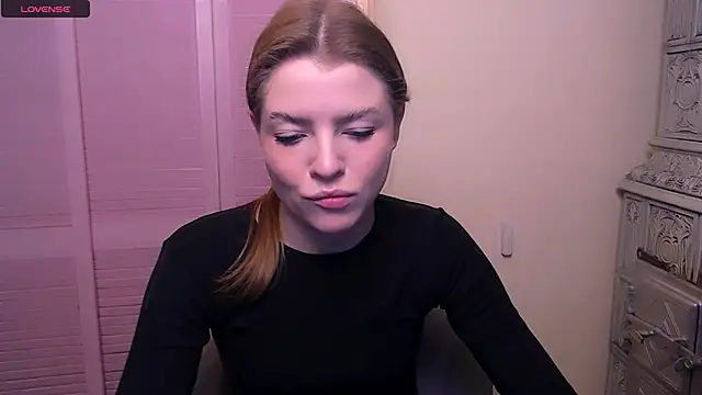 Snapshot of MissOliviaa_ chatting on 22, 12, 2024 MissOliviaa online show from 22, 12, 2024