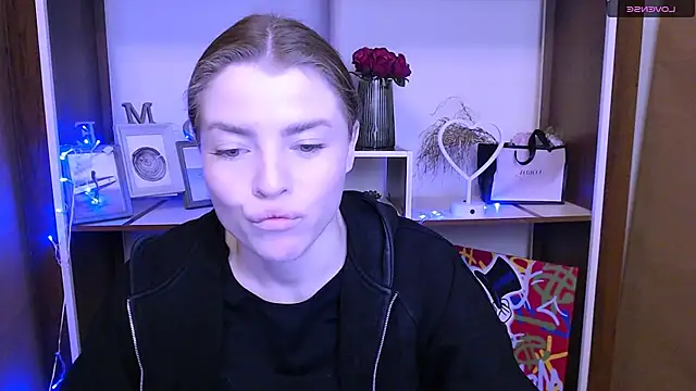 Snapshot of MissOliviaa_ chatting on 13, 1, 2025 MissOliviaa online show from 13, 1, 2025