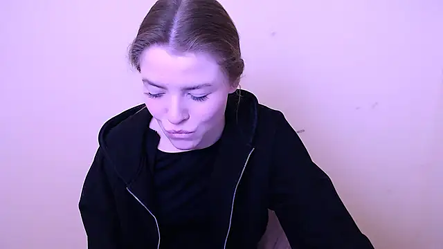 Snapshot of MissOliviaa_ chatting on 16, 1, 2025 MissOliviaa online show from 16, 1, 2025