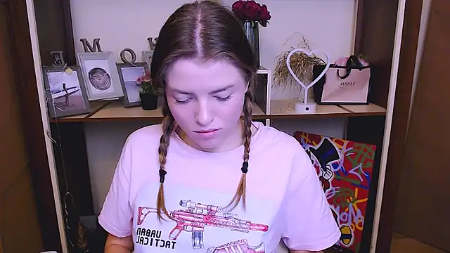 Snapshot of MissOliviaa_ chatting on 25, 1, 2025 MissOliviaa online show from 25, 1, 2025