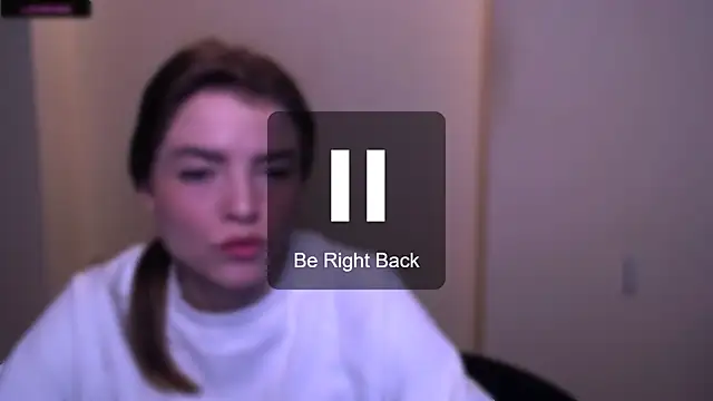 Snapshot of MissOliviaa_ chatting on 23, 2, 2025 MissOliviaa online show from 23, 2, 2025