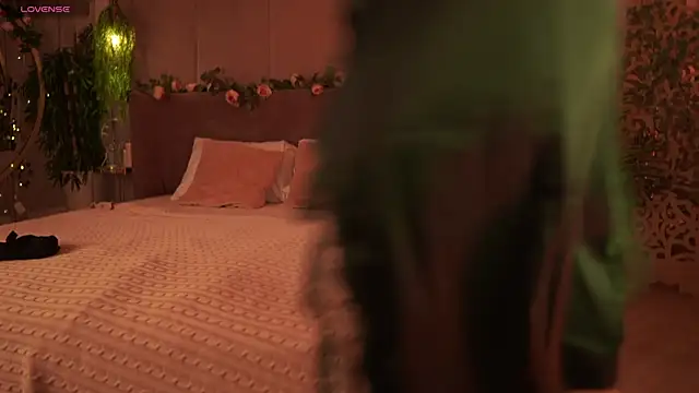 Snapshot of Smiley_Mia chatting on 20, 9, 2025 Smiley Mia online show from 20, 9, 2025