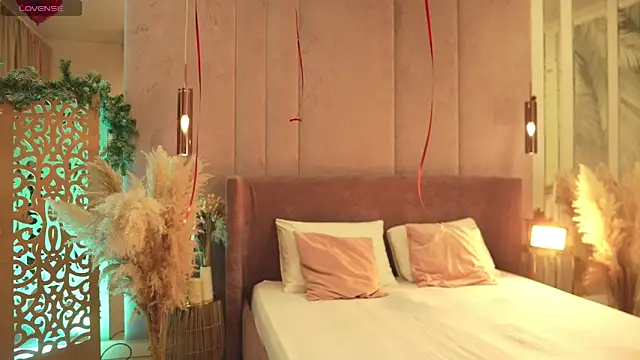 Smiley Mia online show from 18, 3, 2026