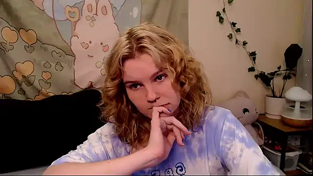 Snapshot of Moona_xx chatting on 24, 6, 2026 Moona xx online show from 24, 6, 2026