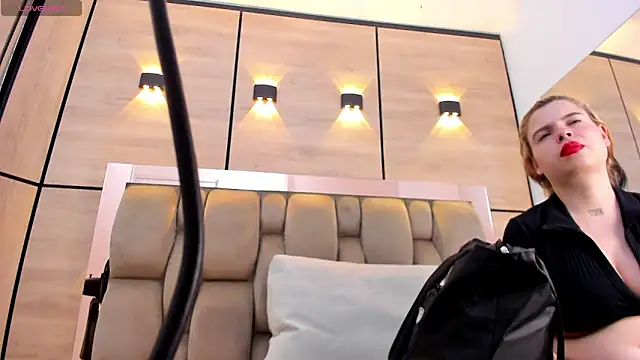 dorothy vegga online show from 8, 11, 2025