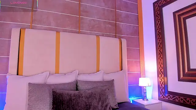 Snapshot of AbigailCarter chatting on 22, 10, 2025 AbigailCarter online show from 22, 10, 2025