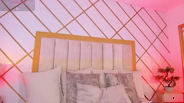 Snapshot of AbigailCarter chatting on 3, 11, 2025 AbigailCarter online show from 3, 11, 2025