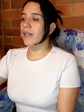Snapshot of Gabriela_squirt02 chatting on 8, 3, 2025 Gabriela squirt02 online show from 8, 3, 2025