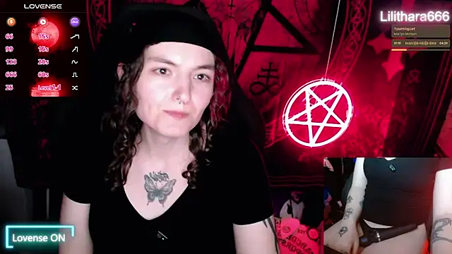 BrandiWRLD 999 online show from 30, 10, 2025