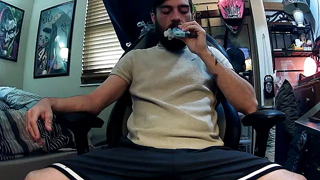 slutty guy12 online show from 1, 3, 2025