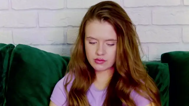 MilanaBalmain online show from 18, 2, 2025