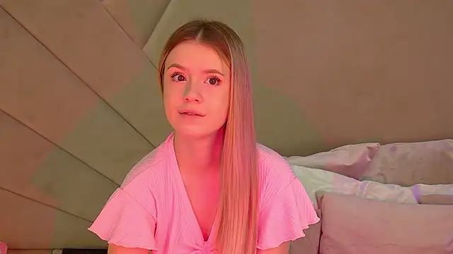 MilanaBalmain online show from 22, 9, 2025