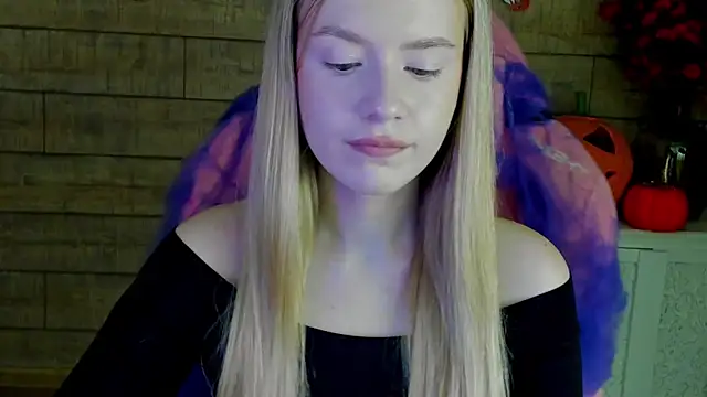 MilanaBalmain online show from 3, 11, 2025