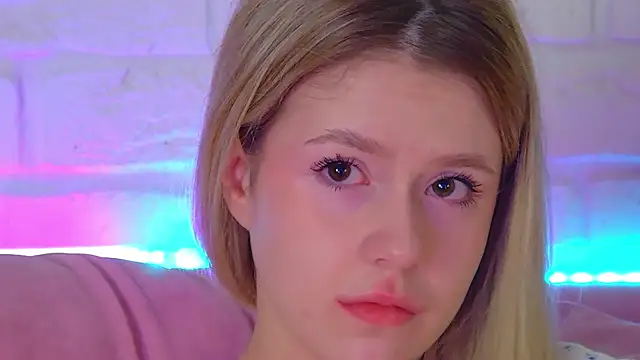 MilanaBalmain online show from 14, 3, 2026