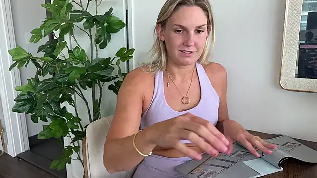 Graciemae baexx online show from 12, 9, 2025