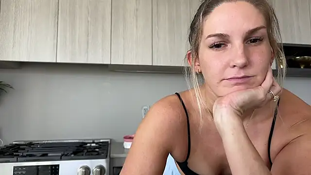 Graciemae baexx online show from 11, 10, 2025