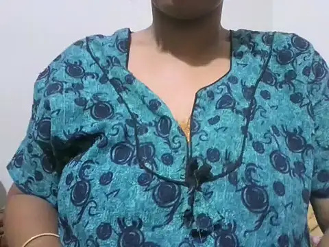 Snapshot of Sexy-Shalinii chatting on 18, 11, 2025 Sexy-Shalinii online show from 18, 11, 2025