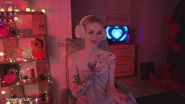 ManiFreyja online show from 4, 3, 2025