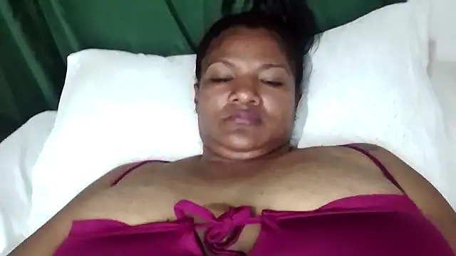 alejandraboobs07 online show from 10, 3, 2026