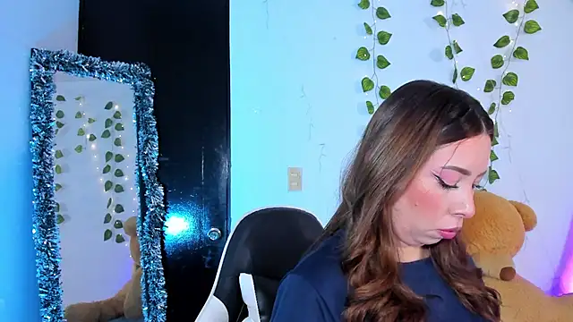 Snapshot of JanneKim chatting on 16, 7, 2026 JanneKim online show from 16, 7, 2026