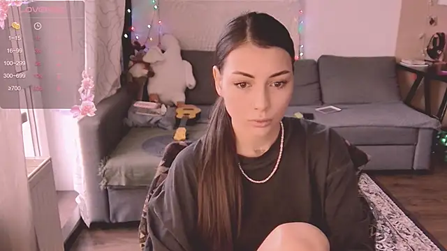 Snapshot of valorant_girl chatting on 3, 3, 2025 valorant girl online show from 3, 3, 2025