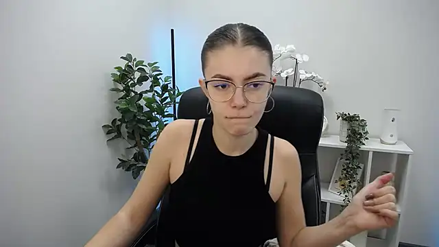 Snapshot of Ritaneer chatting on 1, 2, 2026 Ritaneer online show from 1, 2, 2026