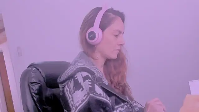 jessiburningheels online show from 15, 4, 2026