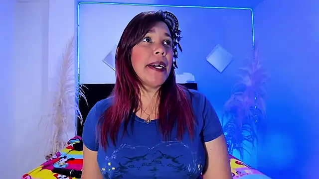 Hannahoney  online show from 24, 1, 2025