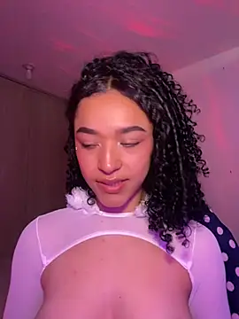 Crystal Dluna online show from 11, 9, 2025