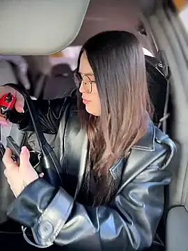 meow girl online show from 25, 2, 2026