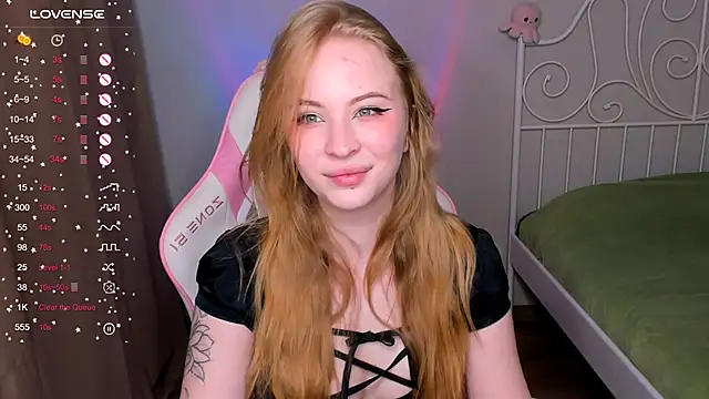 lilKitty Melanie online show from 1, 11, 2025