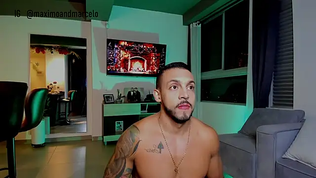 Snapshot of Maximo_Marcelo chatting on 31, 12, 2024 Maximo Marcelo online show from 31, 12, 2024