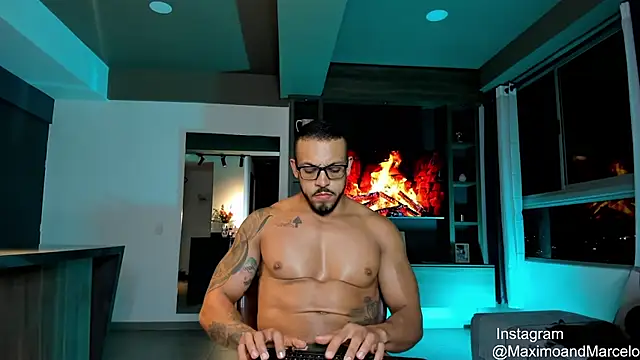 Snapshot of Maximo_Marcelo chatting on 18, 2, 2025 Maximo Marcelo online show from 18, 2, 2025