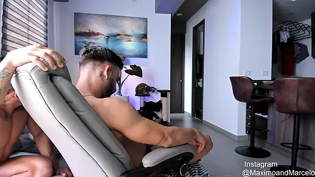 Snapshot of Maximo_Marcelo chatting on 14, 3, 2025 Maximo Marcelo online show from 14, 3, 2025