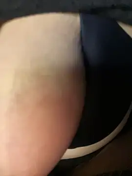 Snapshot of adry_moon666 chatting on 3, 1, 2025 adry moon666 online show from 3, 1, 2025