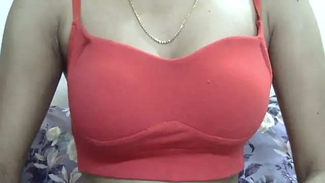 Snapshot of _FluffyHxney_ chatting on 13, 6, 2026 FluffyHxney online show from 13, 6, 2026